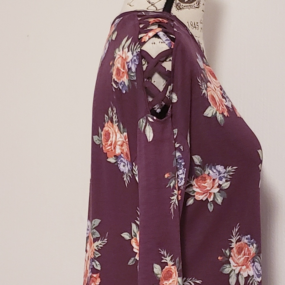 🆕️Mauve Wine "No Comment" 3/4 sleeve long tee - Picture 3 of 5